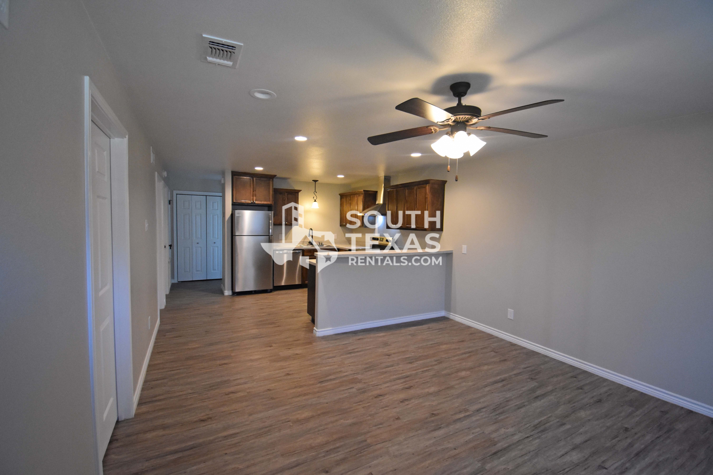 907-simpson-rd-apt-d-victoria-tx-77904-unitedstates